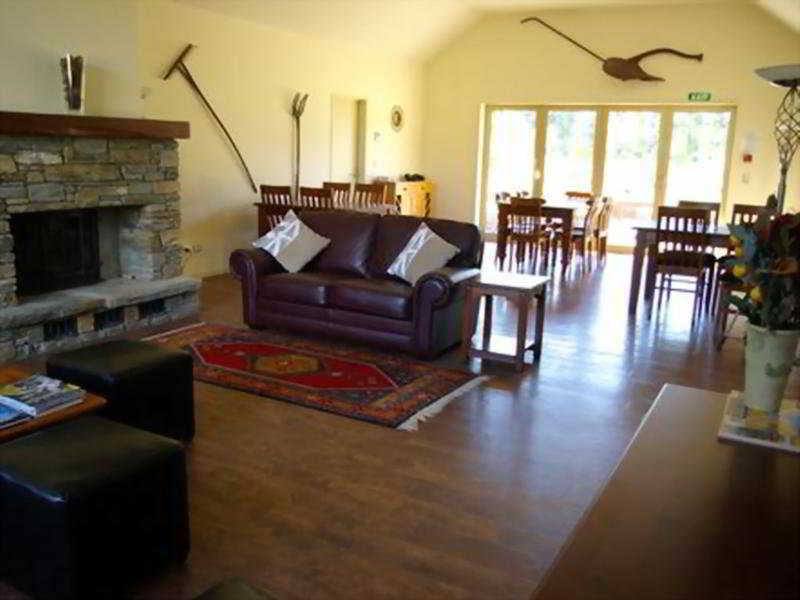 Maple Lodge Luxury Bed & Breakfast Albert Town Exteriör bild
