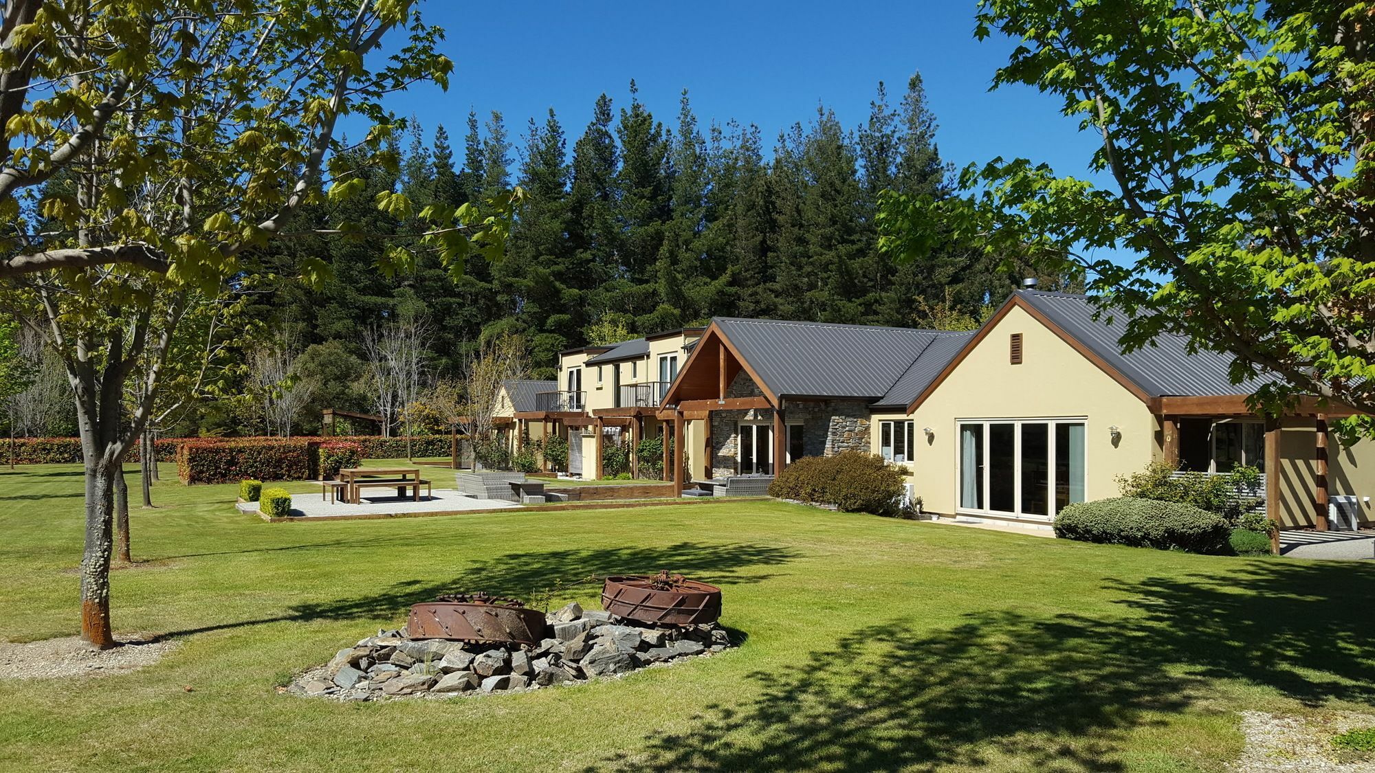Maple Lodge Luxury Bed & Breakfast Albert Town Exteriör bild